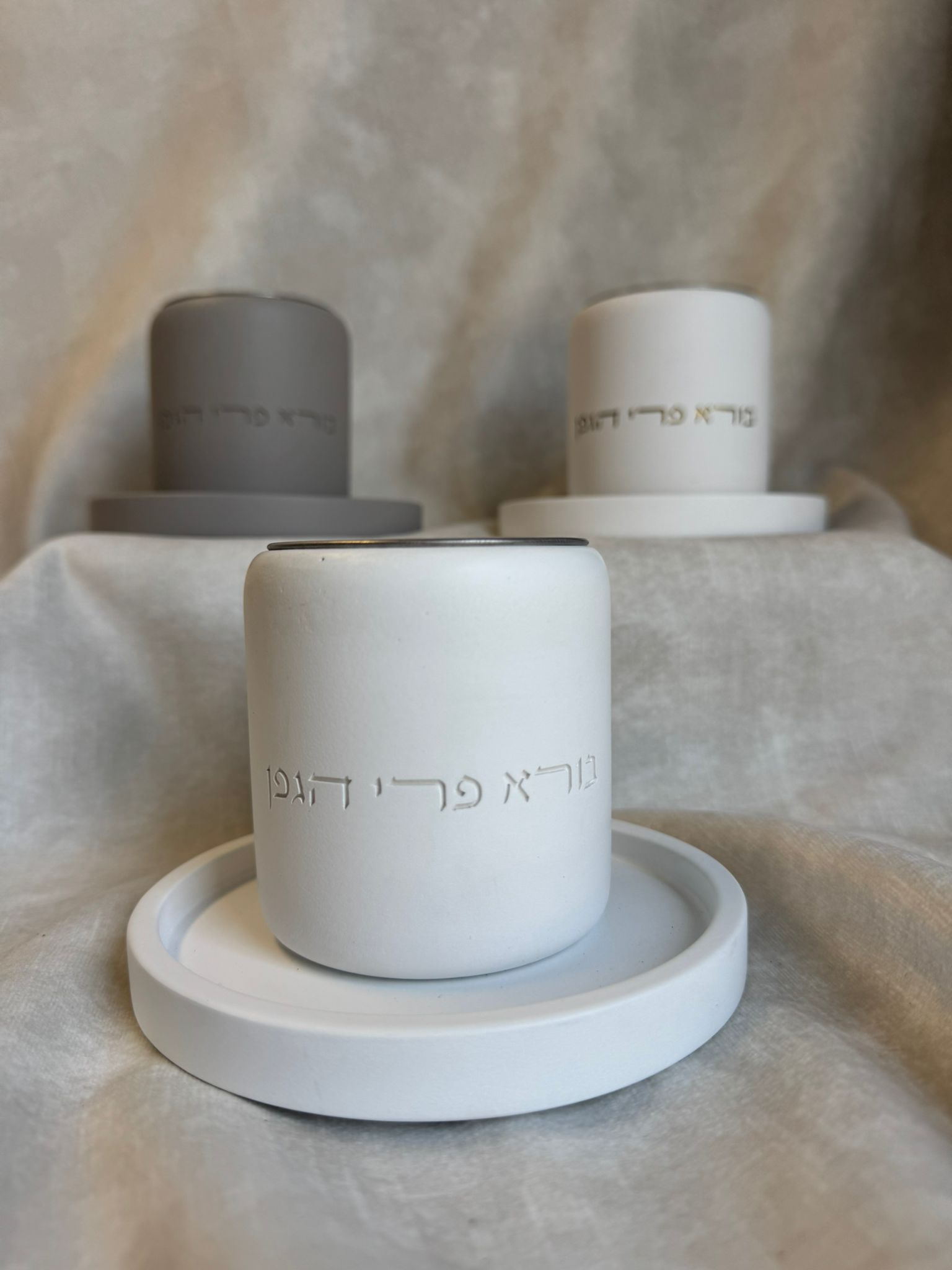 גביע קידוש בטון - לבן