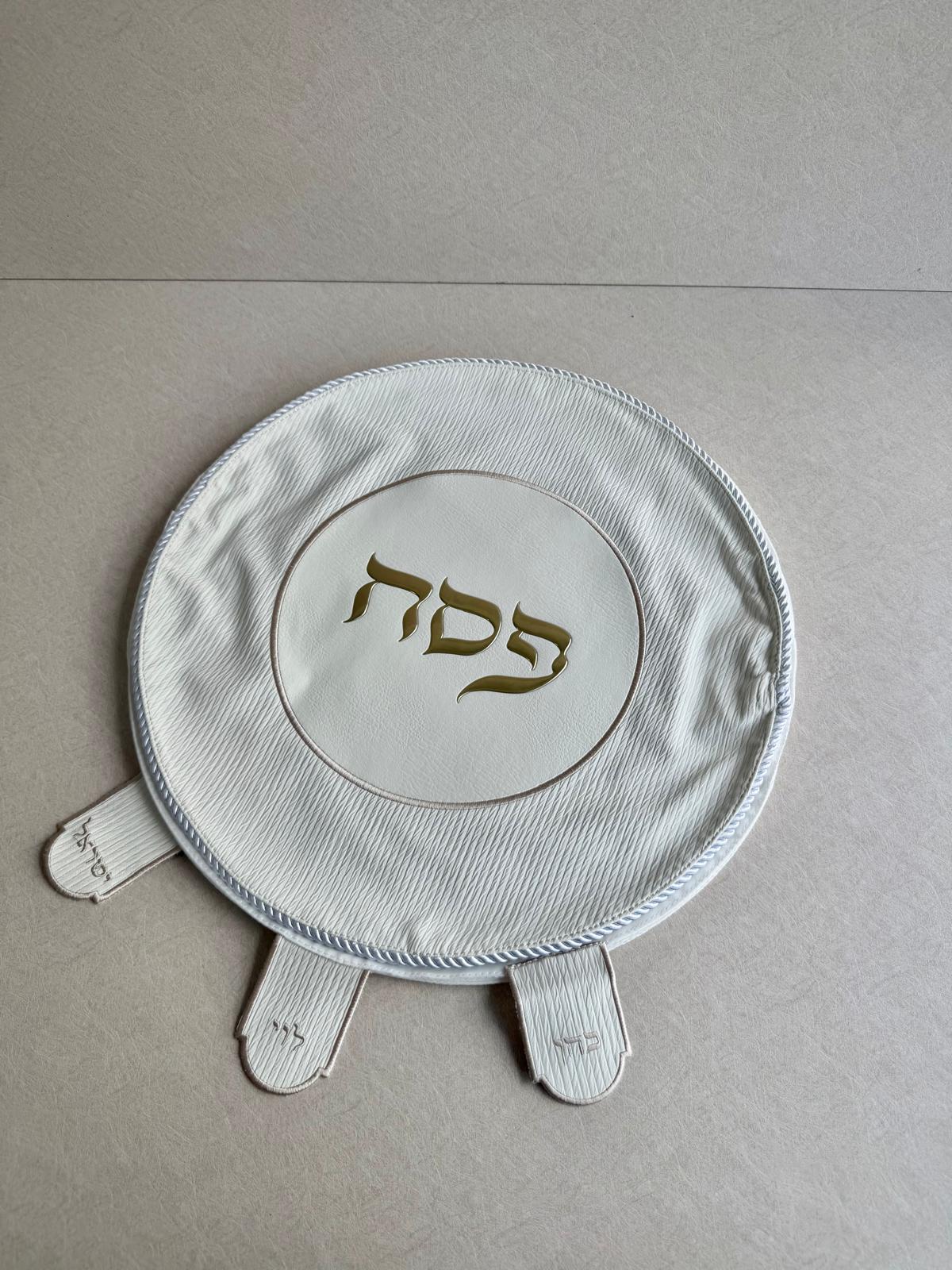 כיסוי צלחת דמוי עור הבלטה זהב