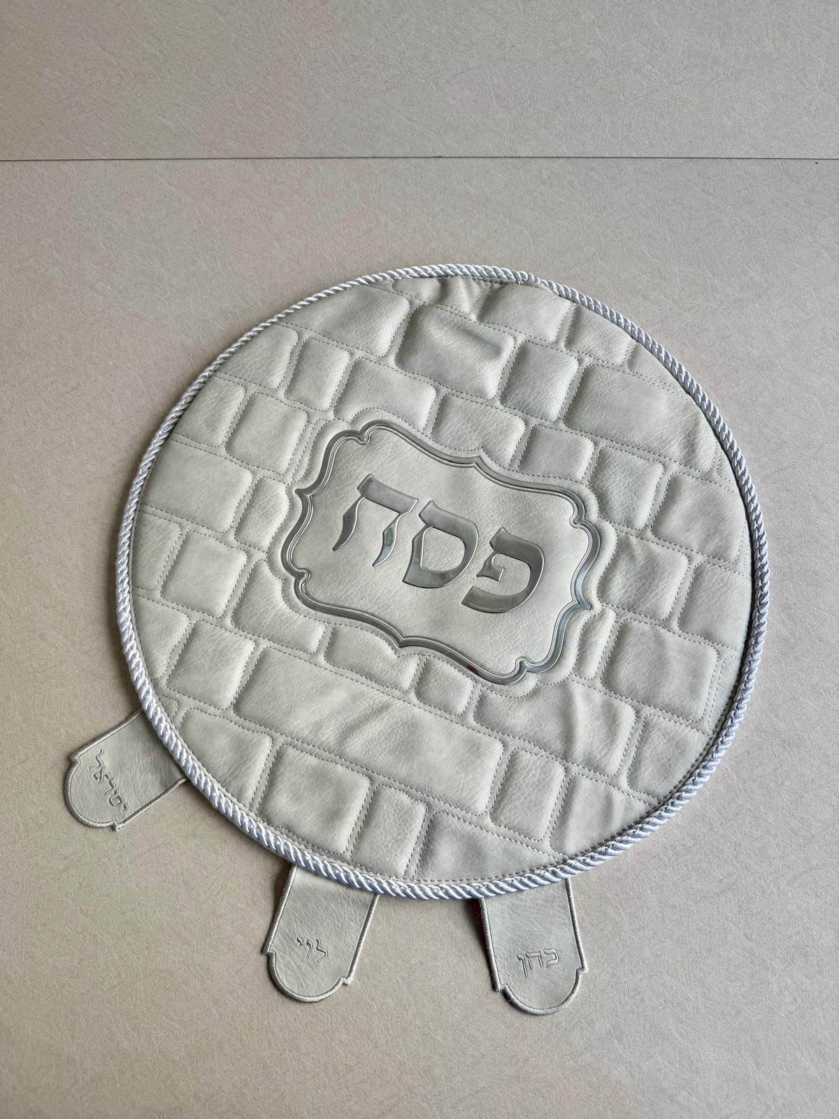 כיסוי צלחת דמוי עור כותל בטון